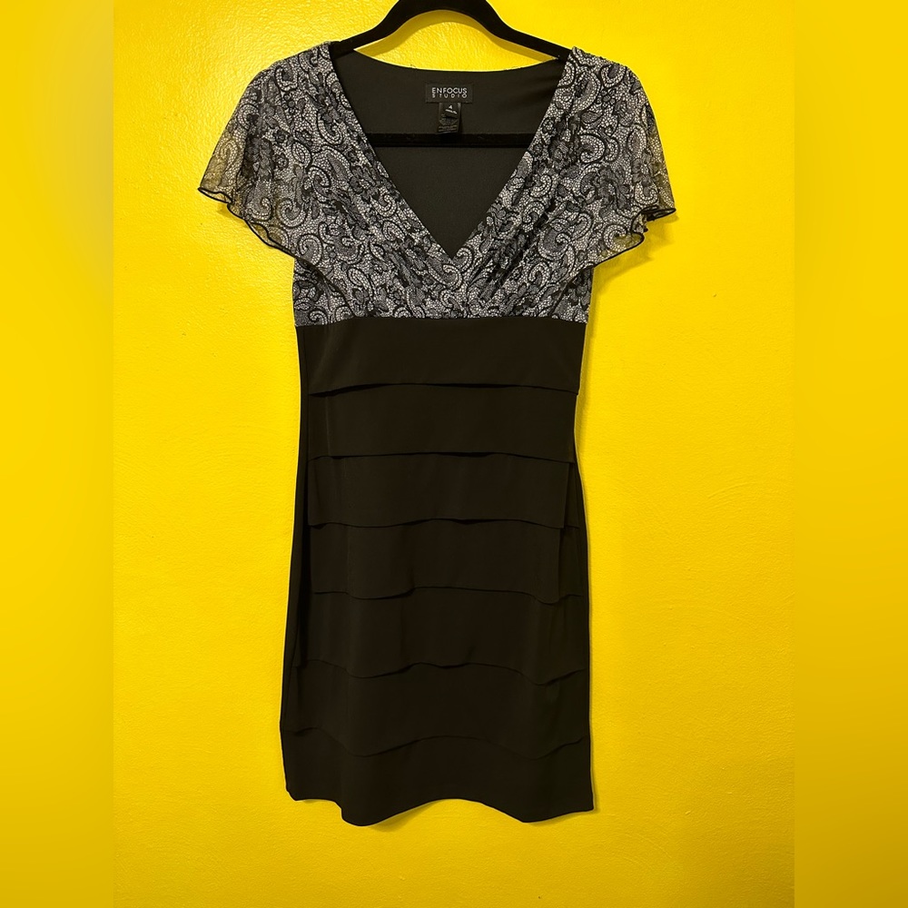 Enfocus black and gray dress. Size 4